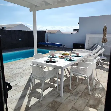 Villa Anny Piscina Climatizada Aire Acondicionado Espaciosa Y Luminosa! Playa Blanca  Exterior photo